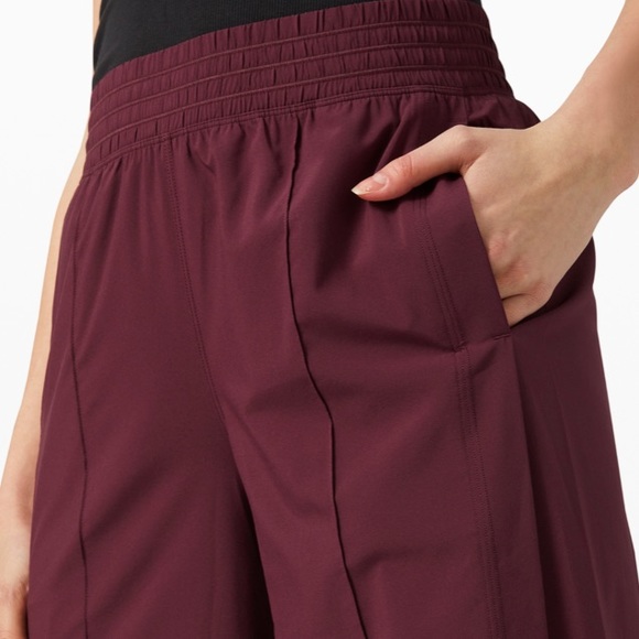 NWT Lululemon Wanderer Culotte - Picture 8 of 8